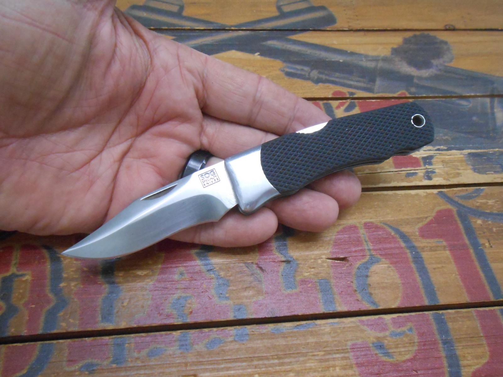 SOG Stingray Pocket Knife Lockback Plain Edge Blade Japan