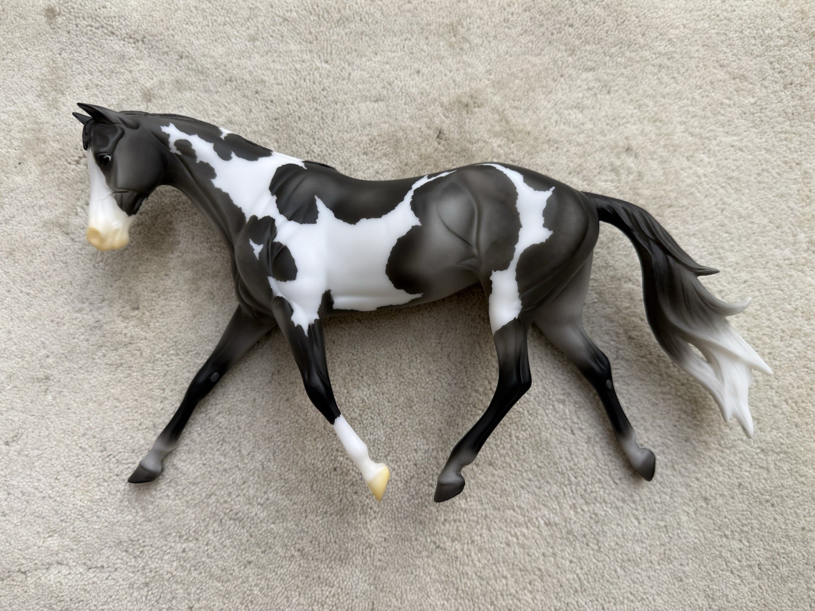 Breyer BreyerFest Horse #711375 Epona Dapple Grey Pinto Strapless Loose Mane