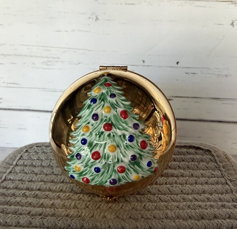 Vintage *Artoria Limoges* Porcelain Hand Painted  Trinket Box Christmas Ornament