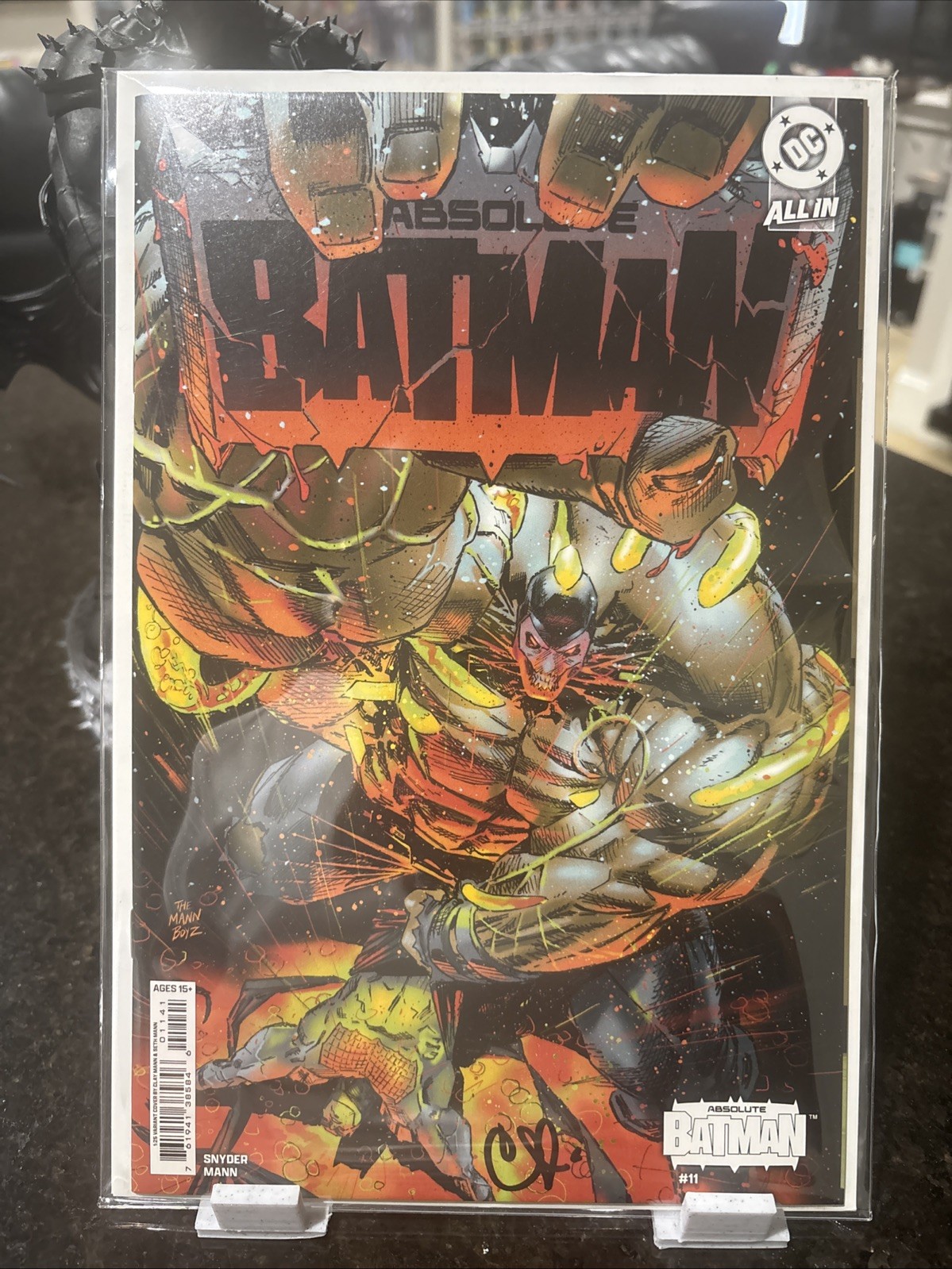 Absolute Batman  11 Clay Man Fight Club Exclusive 1:25 Signed By Clay Mann
