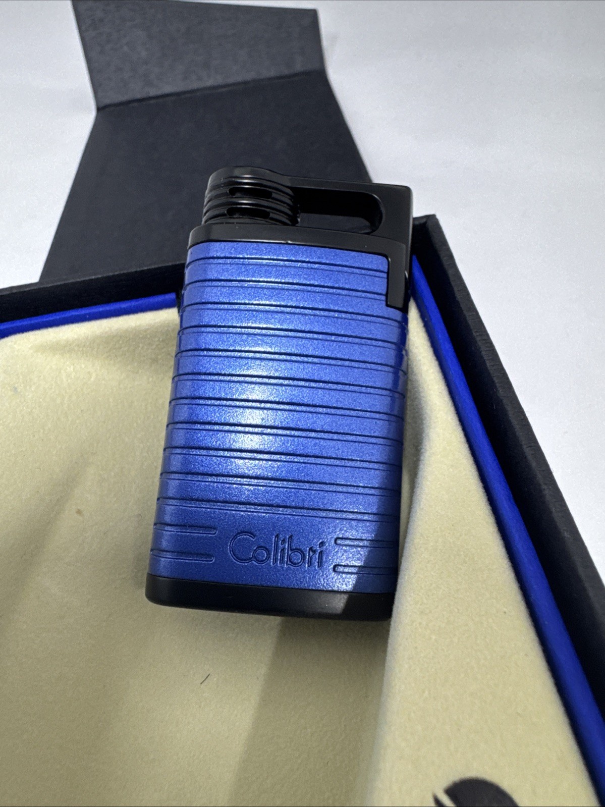 Colibri Belmont Single Jet Torch Flame Cigar Lighter - Black and Blue - New