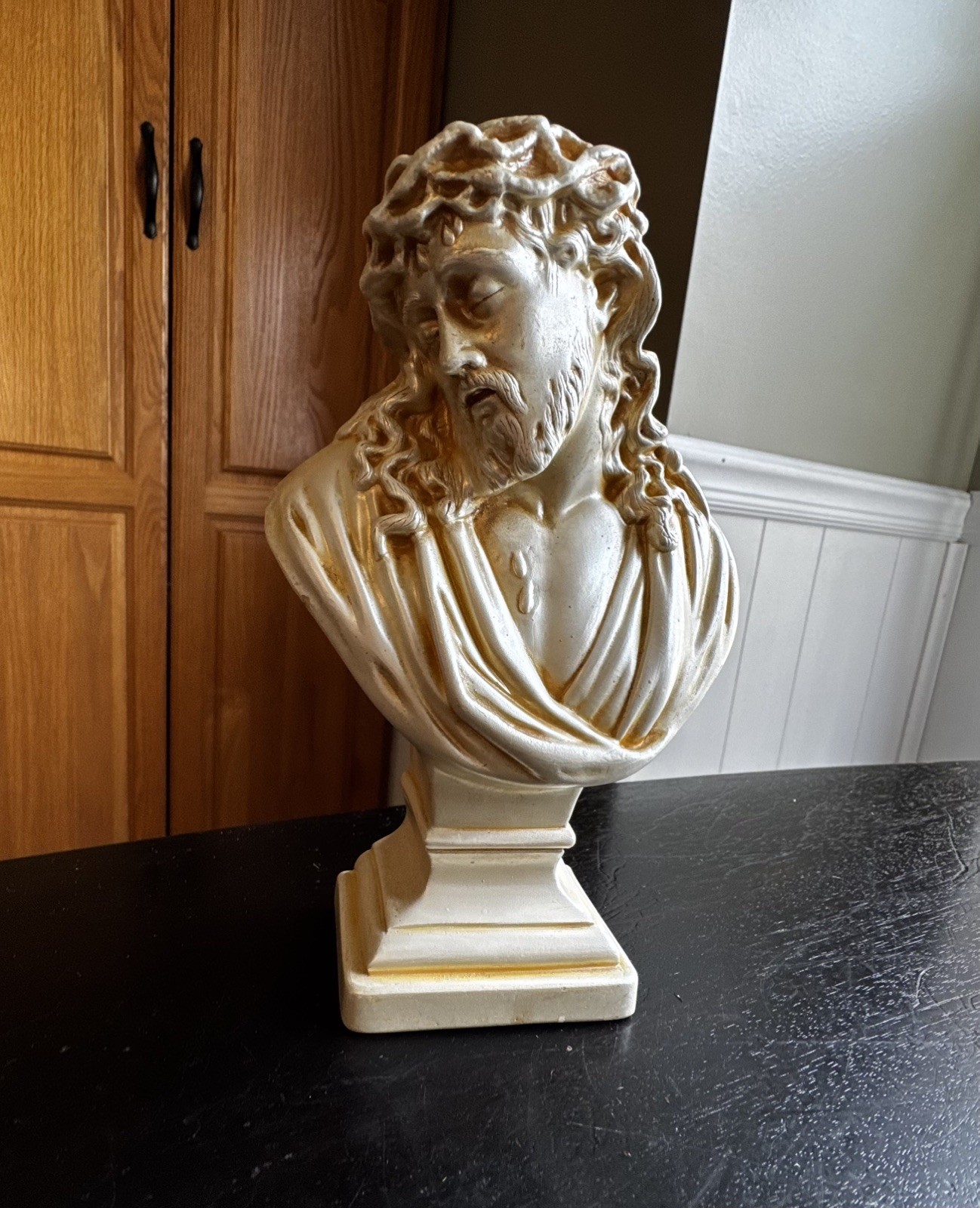 Vintage Jesus Christ Bust Statue Figurine Religious 7 1/2\
