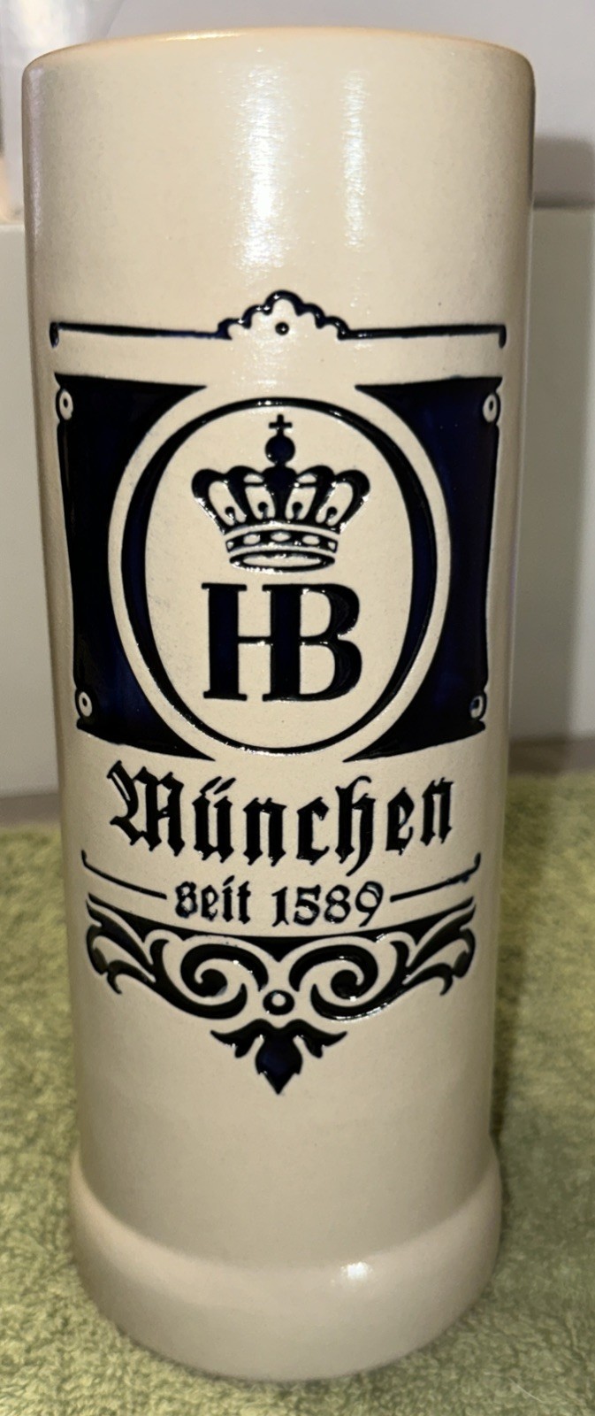 Beer 🍺  Mug-Stein from Hofbräuhaus Munich founded in 1589 Stoneware 8