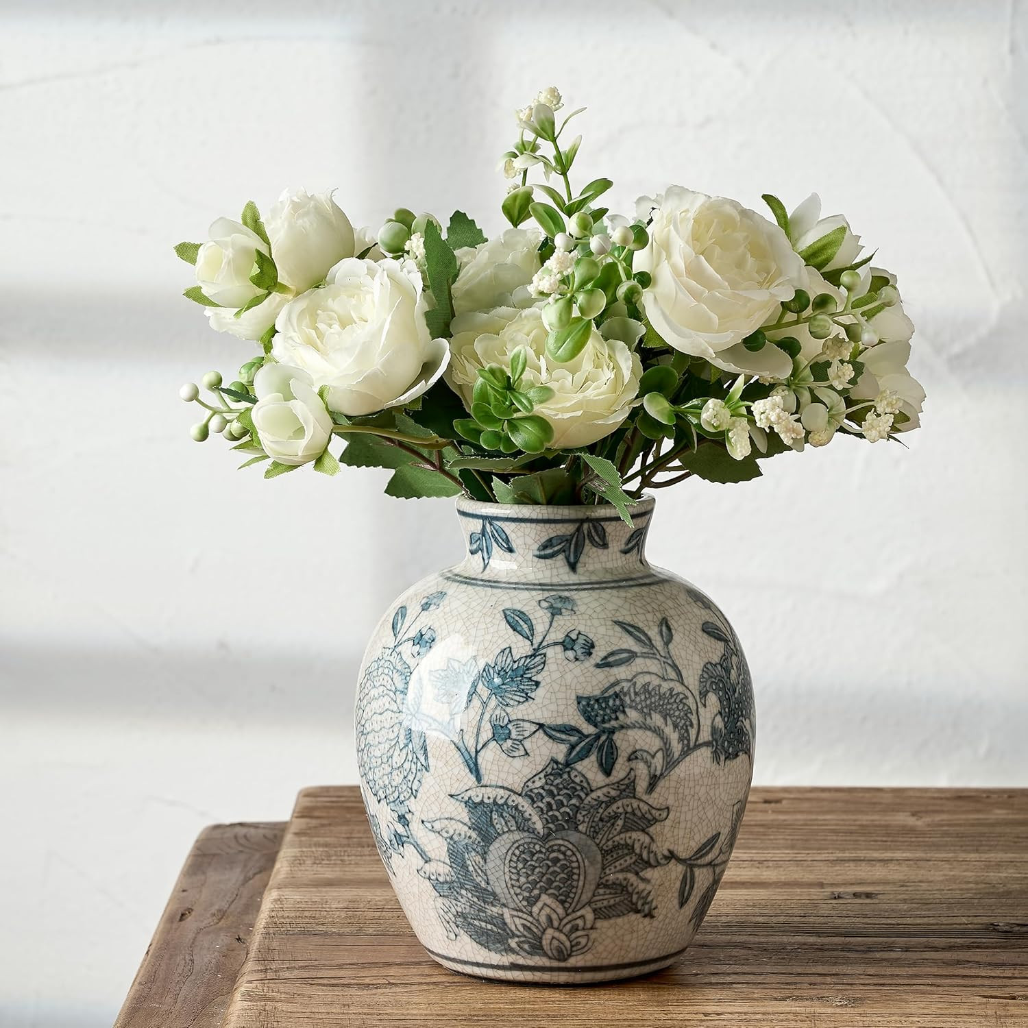 Ceramic Chinoiserie Floral Vase | 6.3 Inch Blue and White Vintage | Retro Ice Cr