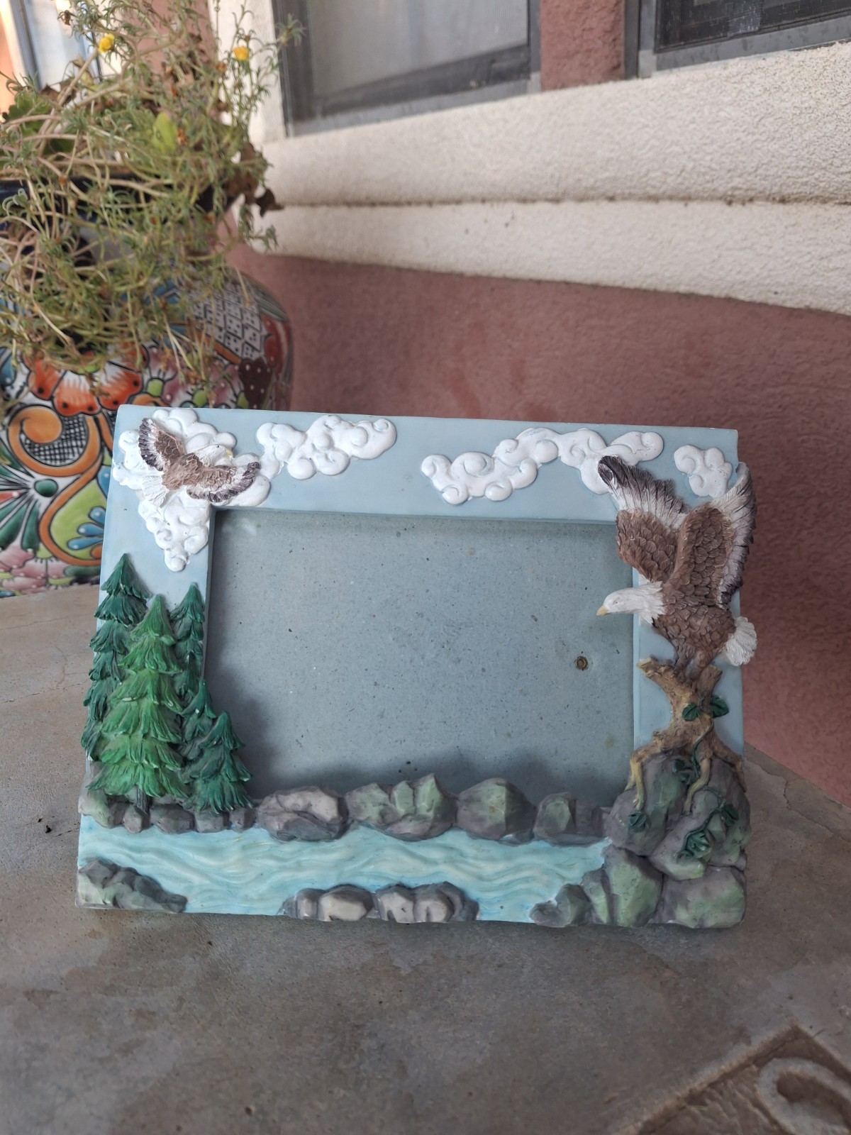 Vintage 3D Bald Eagle Resin Picture Frame - Patriotic Nature & Cabin Decor