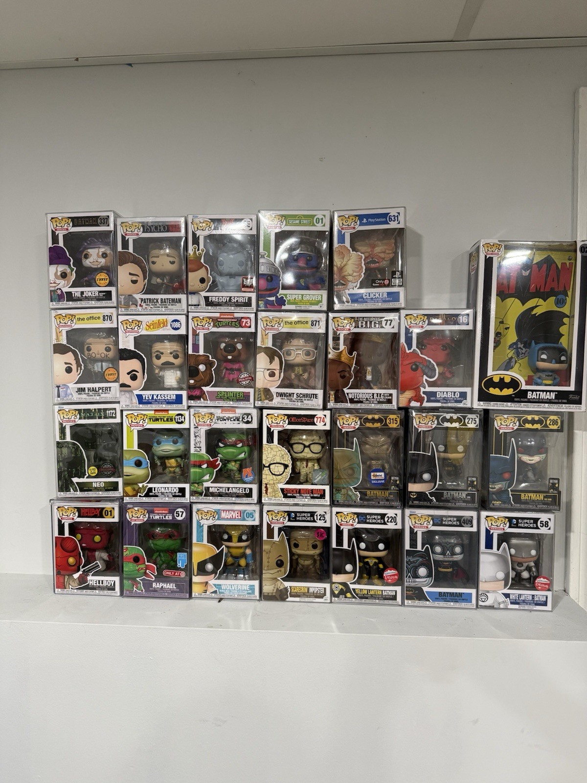 FUNKO POP COLLECTION NEW IN BOX WITH CASES
