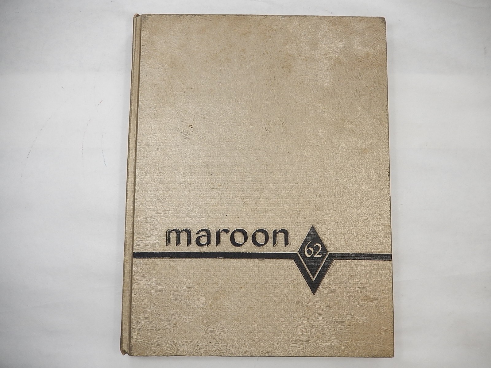 Yearbook, Milwaukie High School, Milwaukie Oregon, 1962, Maroon