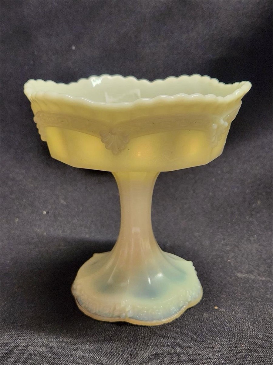 RARE Antique Heisey Custard Glass Pedestal Compote, Early 1900s. Beautiful