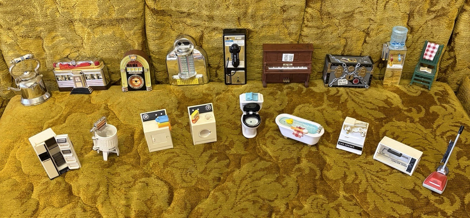 Lot of 17 1990s ACME VINTAGE RETRO Mini Kitchen Appliances refrigerator MAGNETS