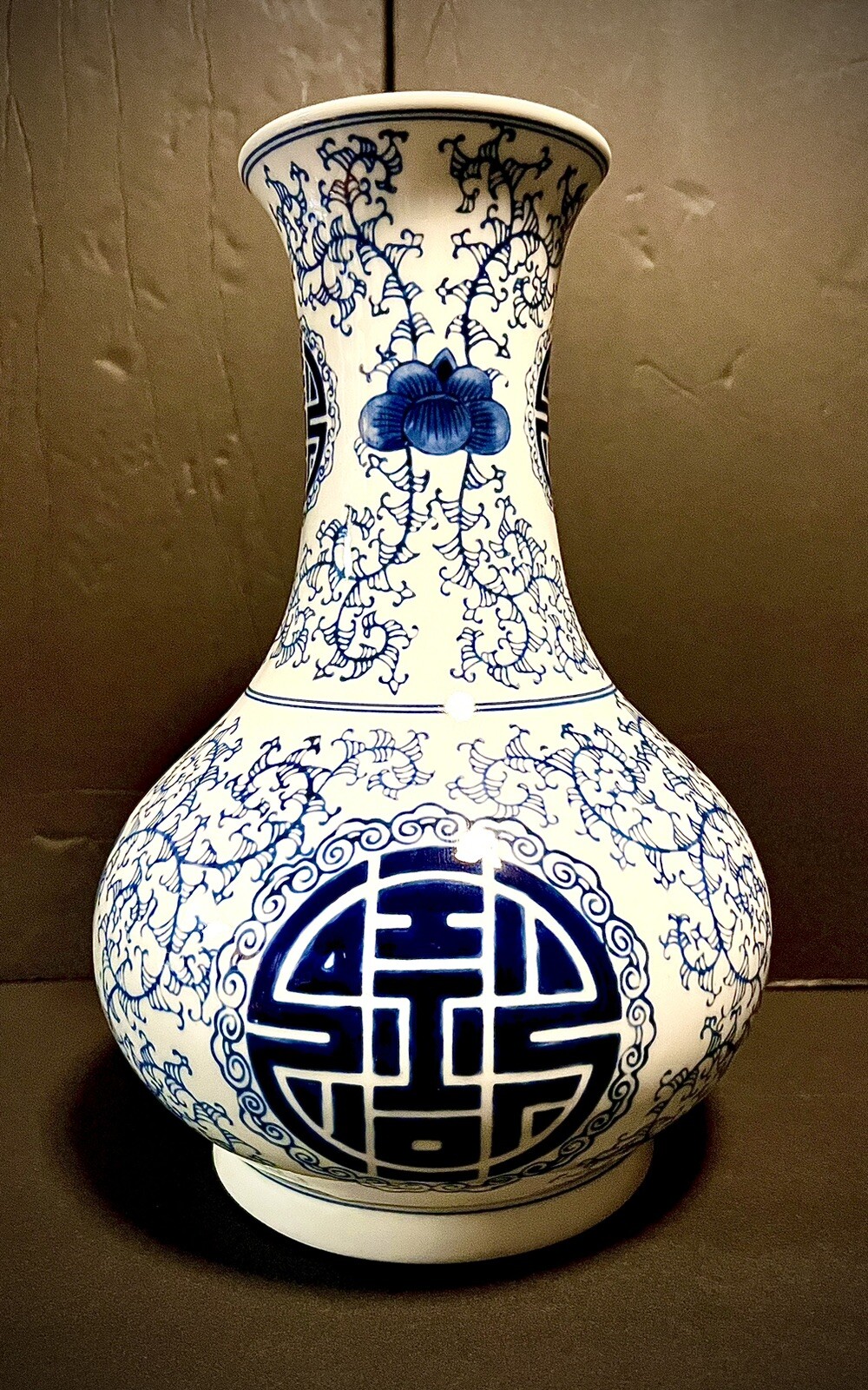 Beautiful Large Cobalt Blue & White Porcelain Chinese Vase 12”