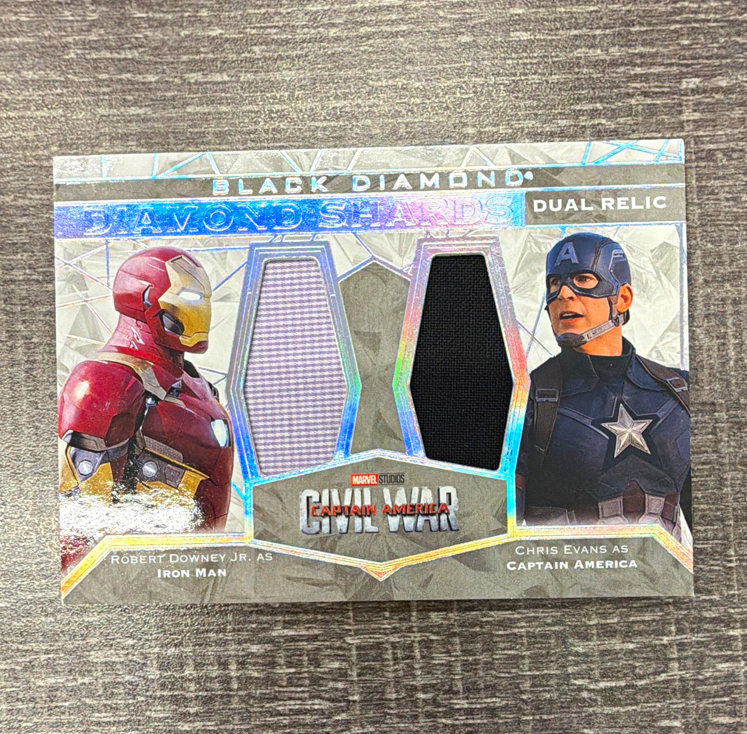 2021 Upper Deck Black Diamond Marvel Civil War Diamond Shards Relic DS2-CW1