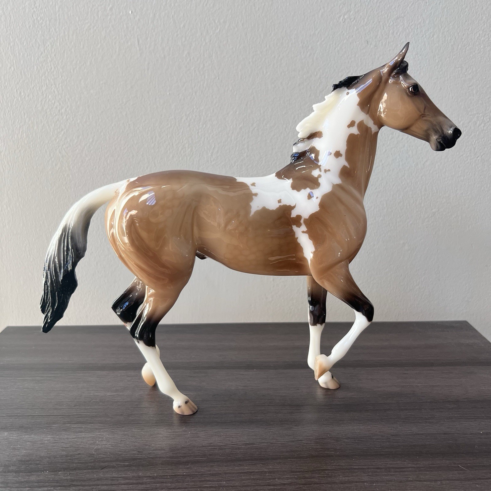 Breyer Quelle Surprise Glossy Buckskin Tobiano 120 Made Breyerfest 2015 SR