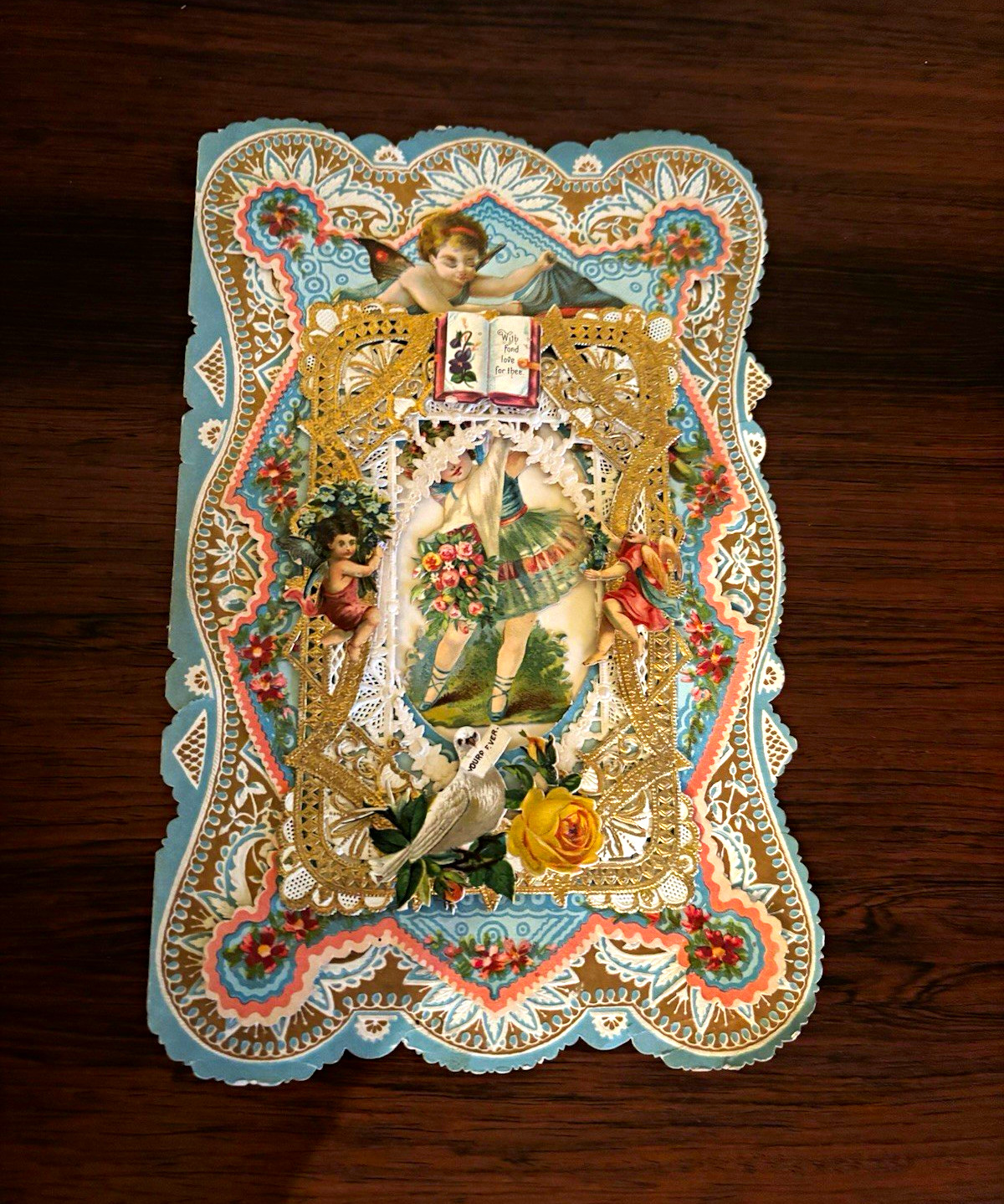 Victorian Antique Die-cut Valentine Greeting Card with Cherubs