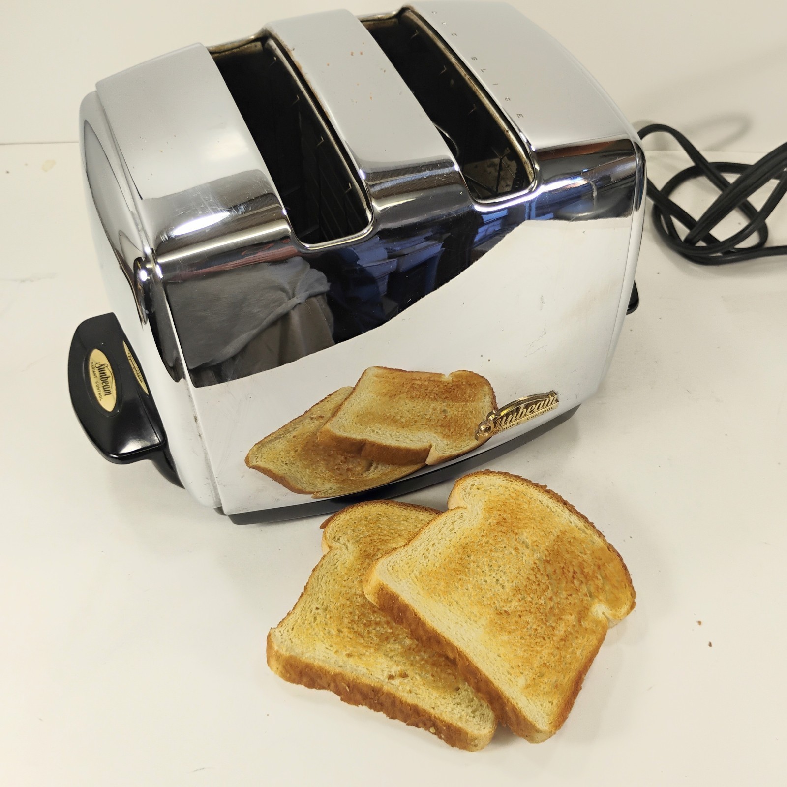 VTG 50s SUNBEAM CHROME T-35 RADIANT CONTROL AUTO DROP TOASTER, WORKS GREAT