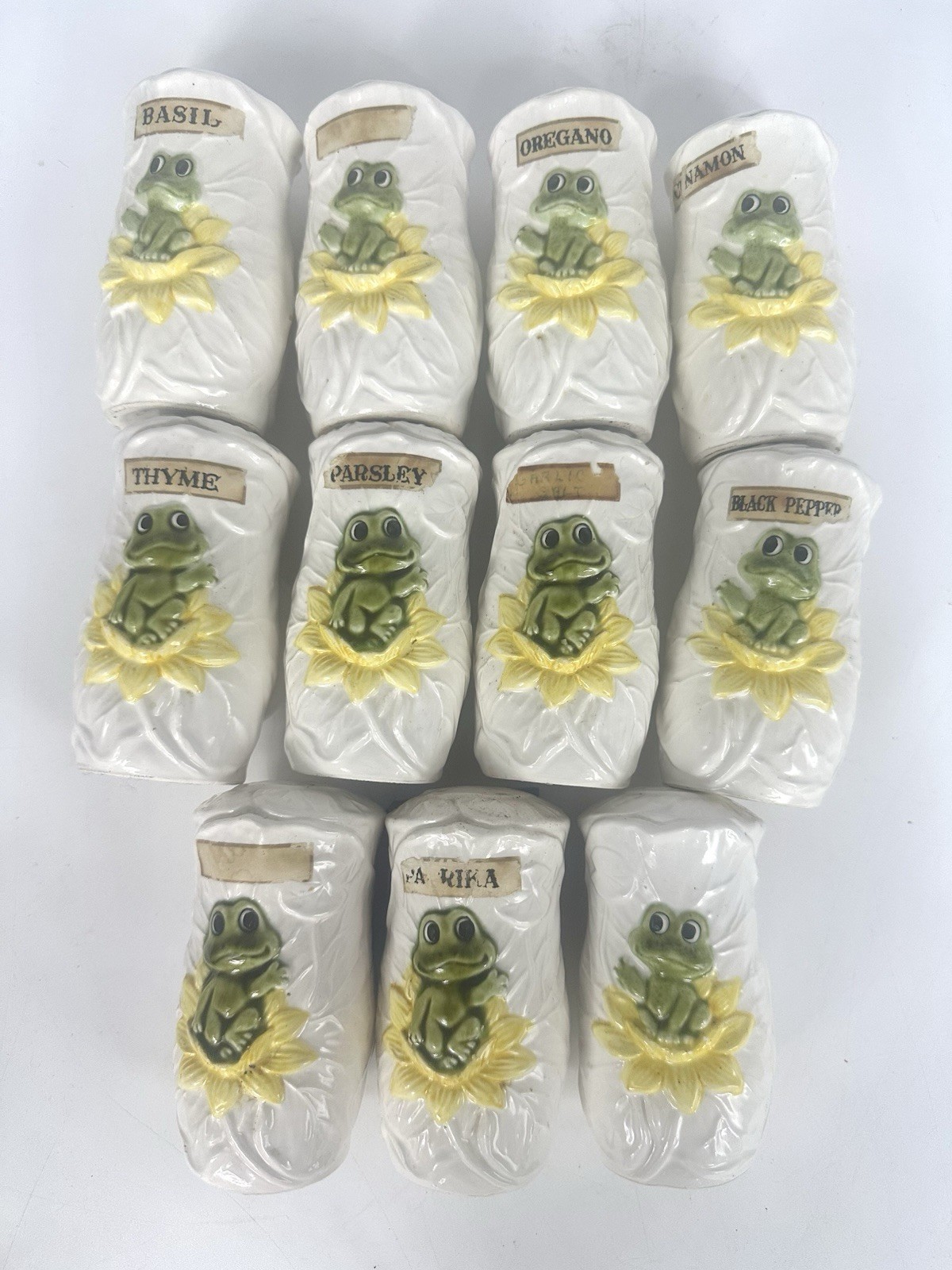 1976 Sears & Roebuck White 3D Ceramic Spice Set Shakers Neil The Frog Lilypad