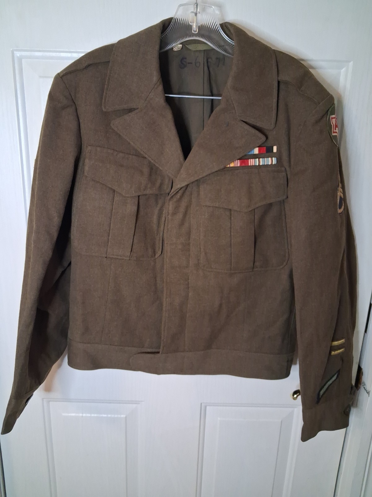 Original US Army WW2 Ike Jacket - Size 38R Patches & Medals See Photos 