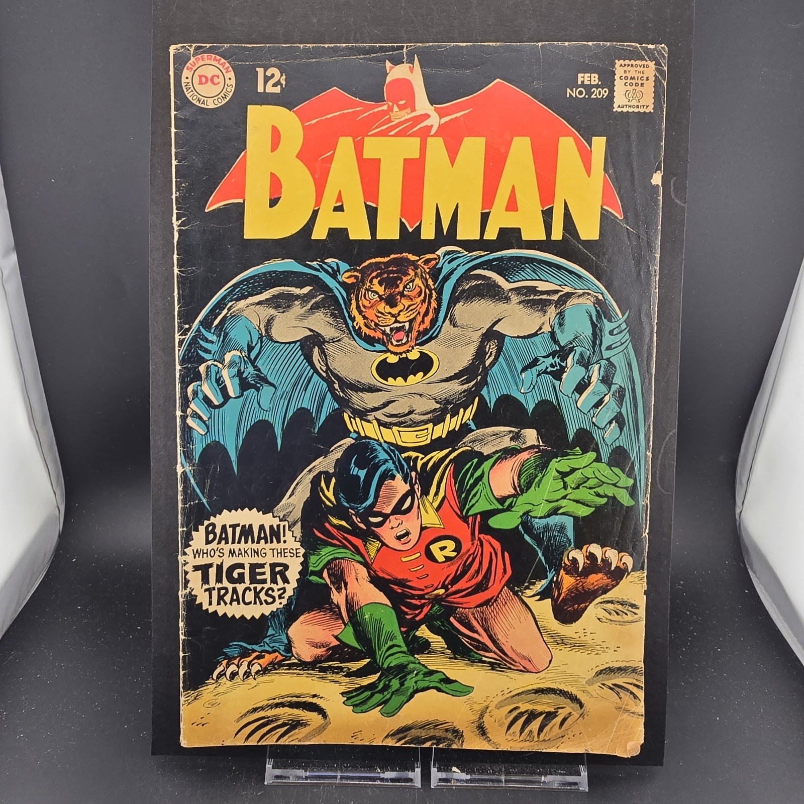 BATMAN #209 (1969) DC Comics Silver Age Tiger Cover Robin Complete Reader Copy