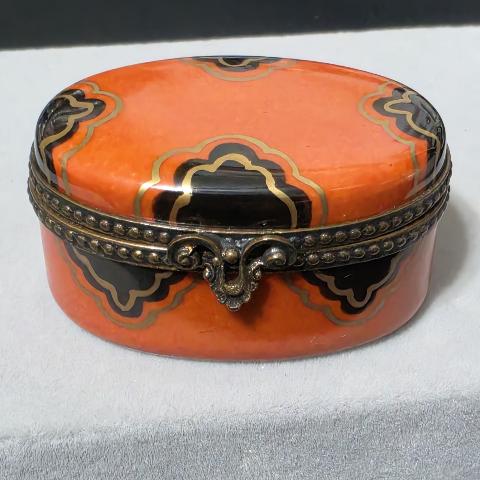 Vintage Limoges trinket box Hand Painted hinged Peint Main Orange Black France 