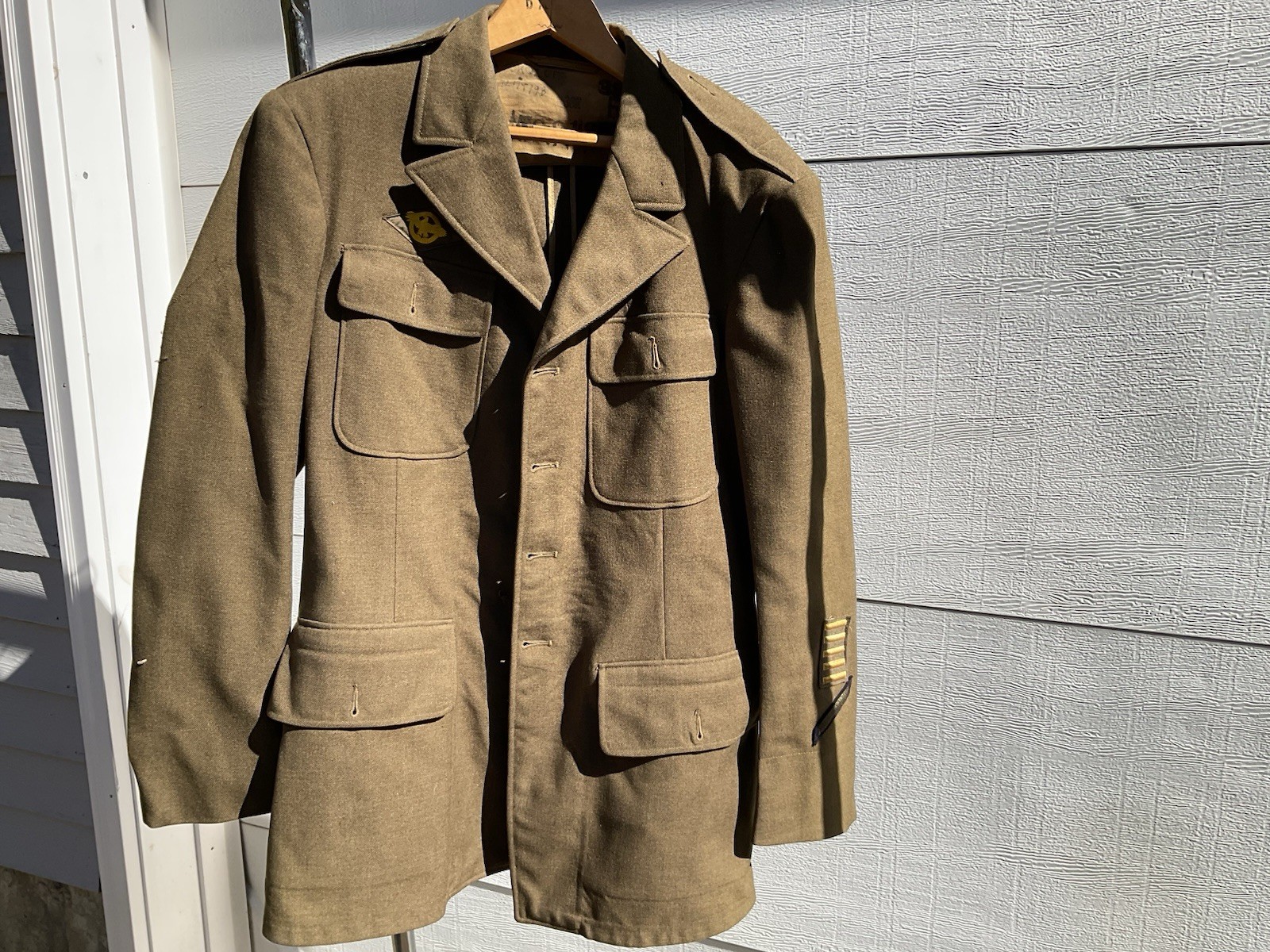 US Army Ike Men's Wool Jacket Regular Size, Brown, WWII Uniform, 1940s Vintage