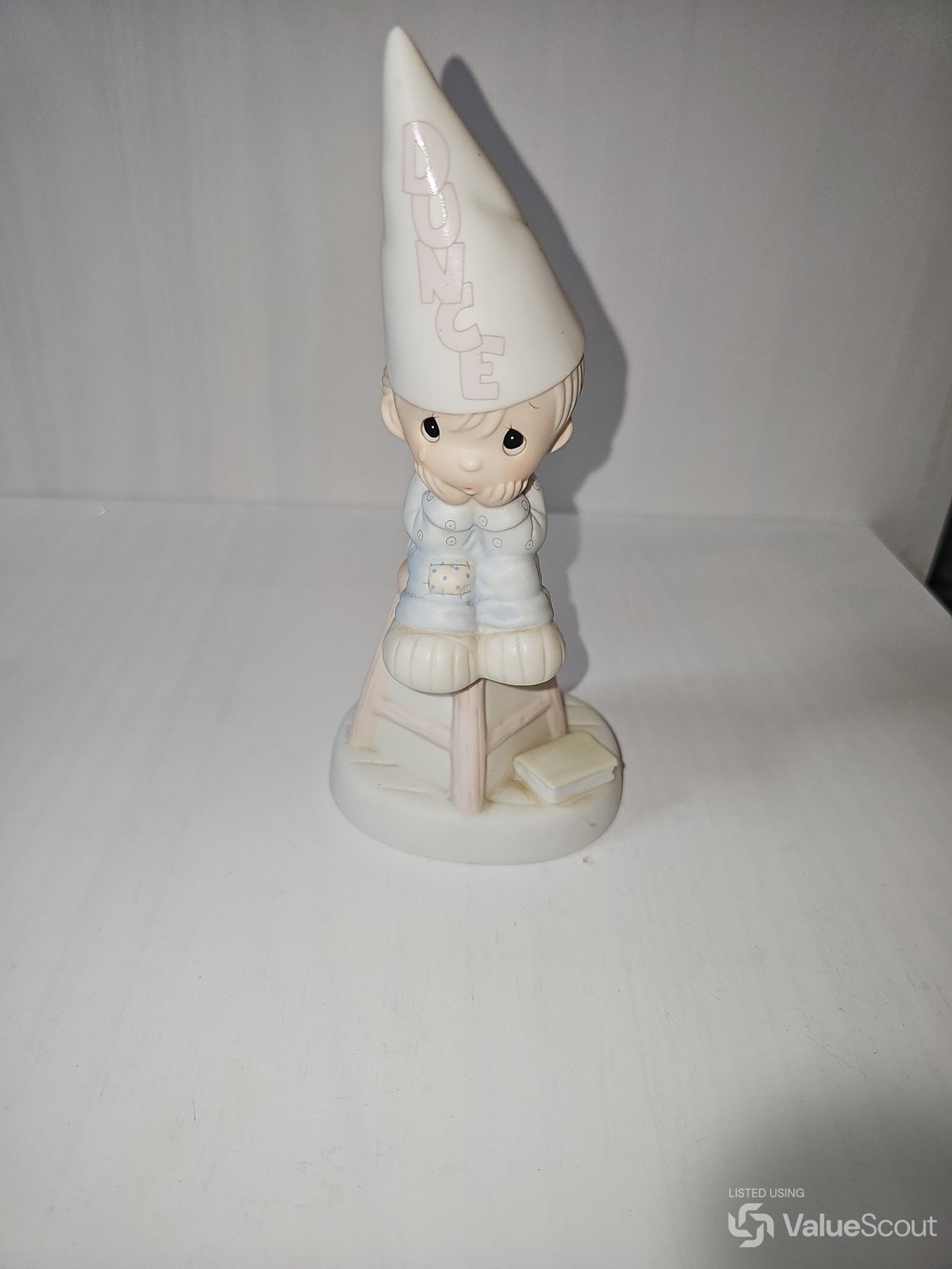 Jonathan & David Enesco Nobody\'s Perfect Figurine E-9268 1982
