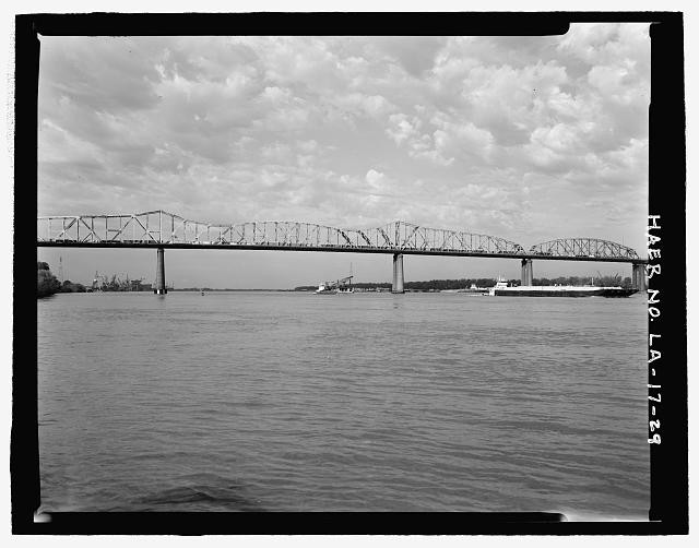 Photo:New Orleans Louisiana Huey P. Long Bridge Mississippi River 2005