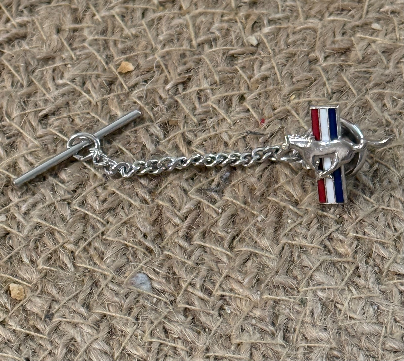 Vintage Hickok USA Ford Mustang Tri-Bar Pony Emblem Logo Tie Chain Tac Pin 1960s