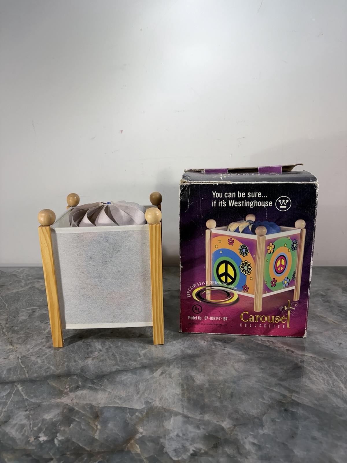 Vintage 1999 Westinghouse Peace Sign Daisy Hippie Spinning Carousel Lamp *READ*
