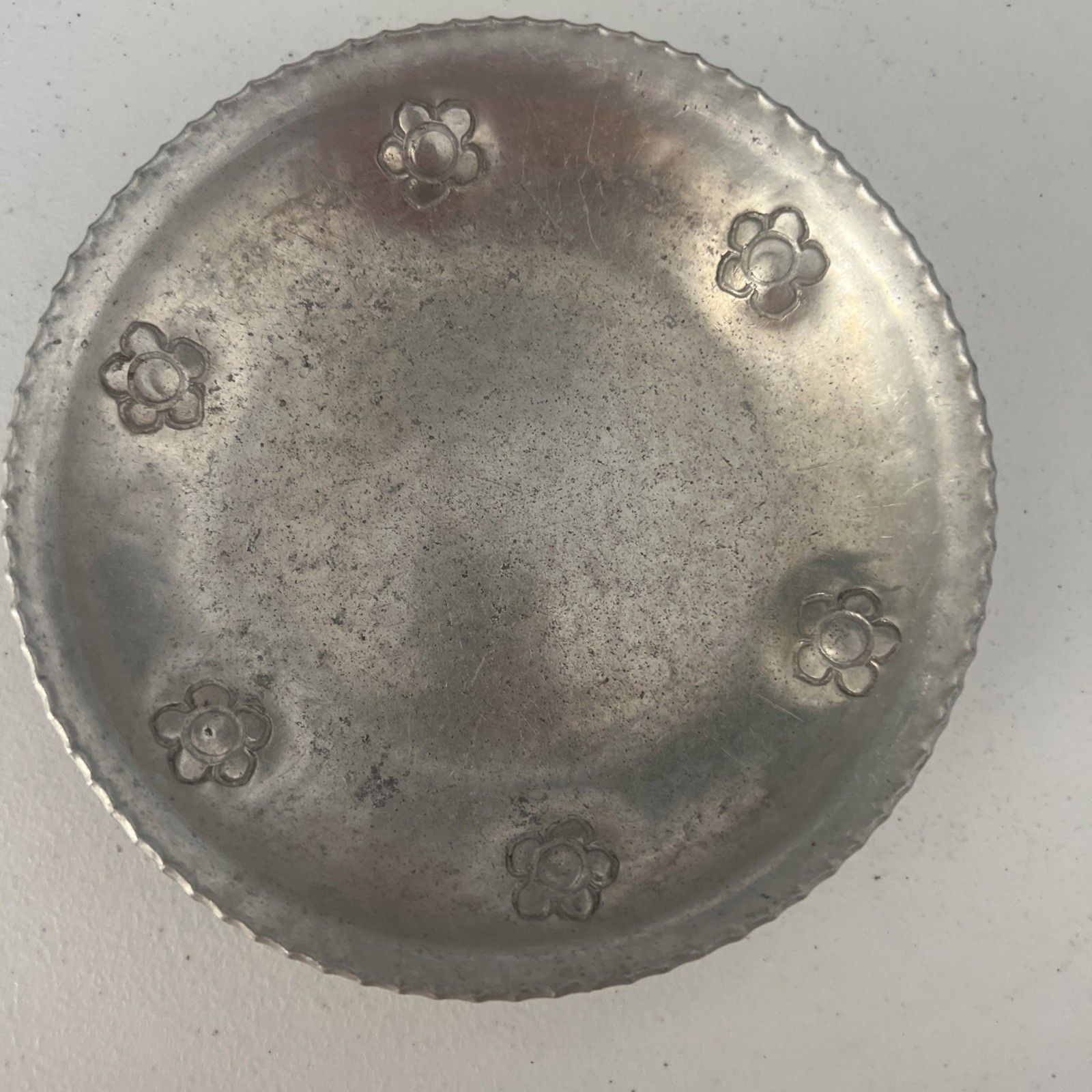 VINTAGE HAMMERED ALUMINUM Hand Wrought Floral Tray Dish B.W. Buenilum  MCM Flowe