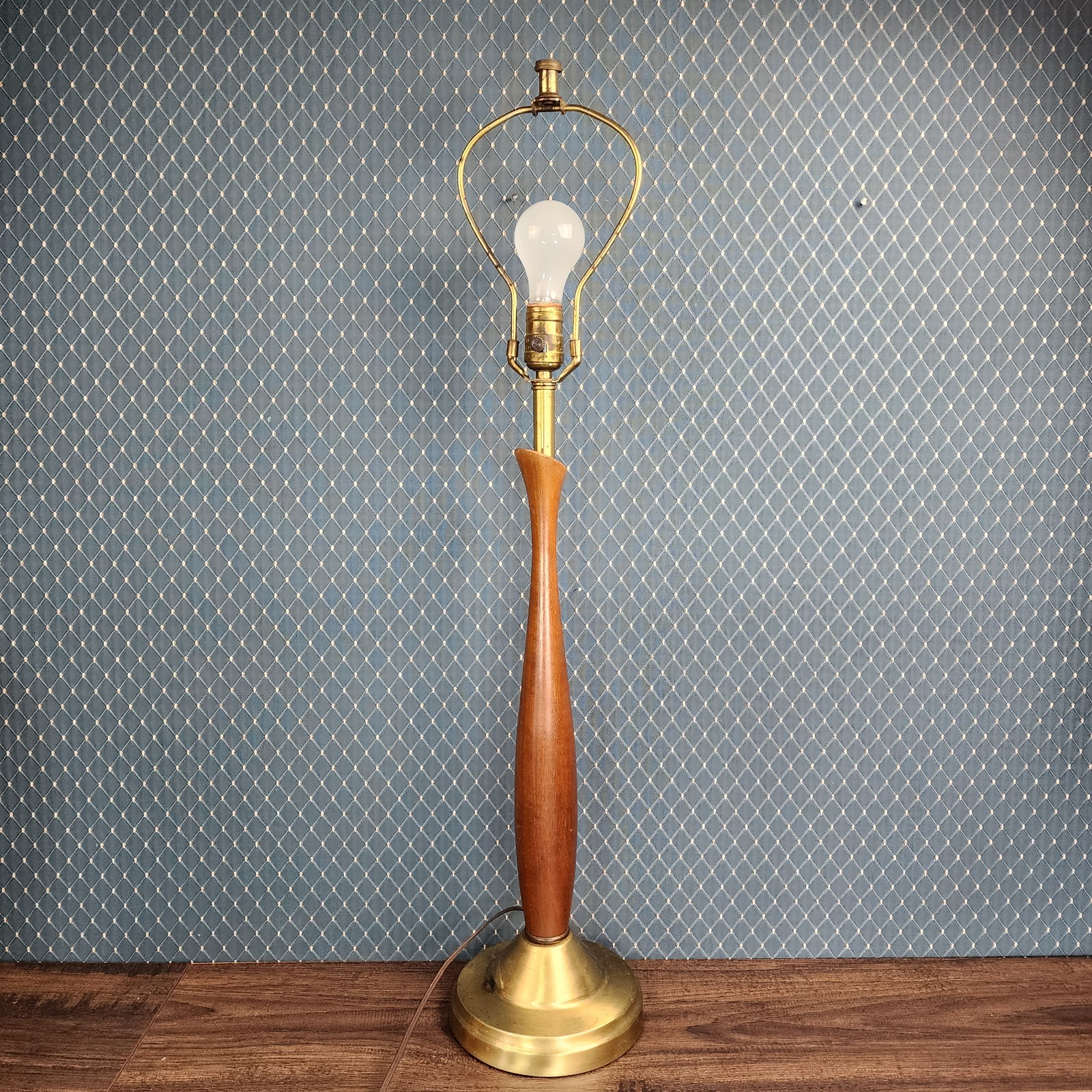 Vtg MCM Wood Brass Tall Table Lamp Danish Modern 34\
