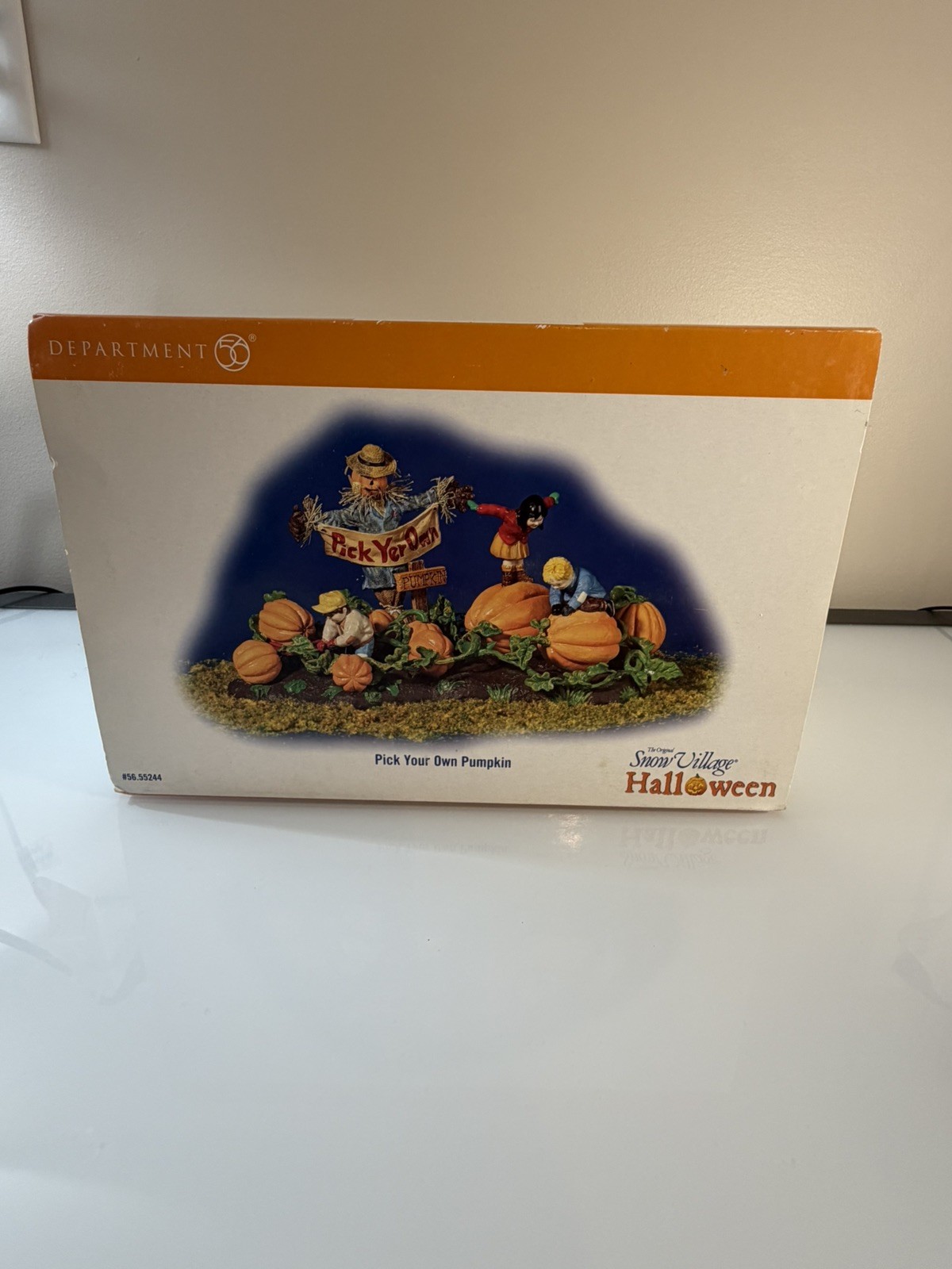 Dept 56 - Pick Your Own Pumpkin - Snow Village Halloween #55244 