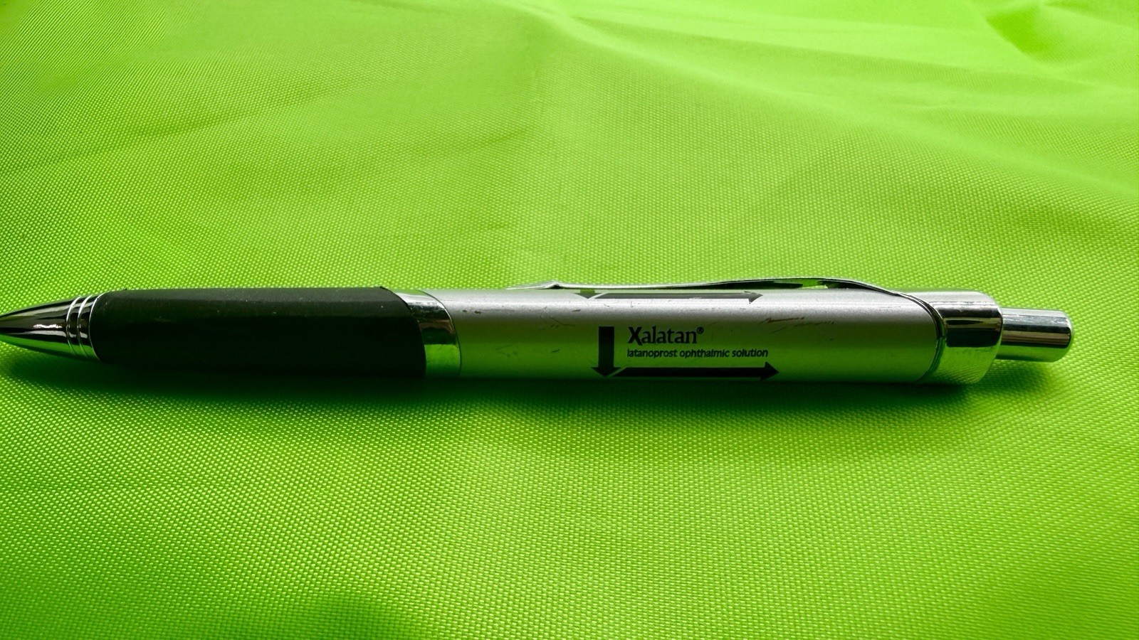 Xalatan Pharmaceutical Drug Rep Pen Metal Triangle Flat Sides NonRolling