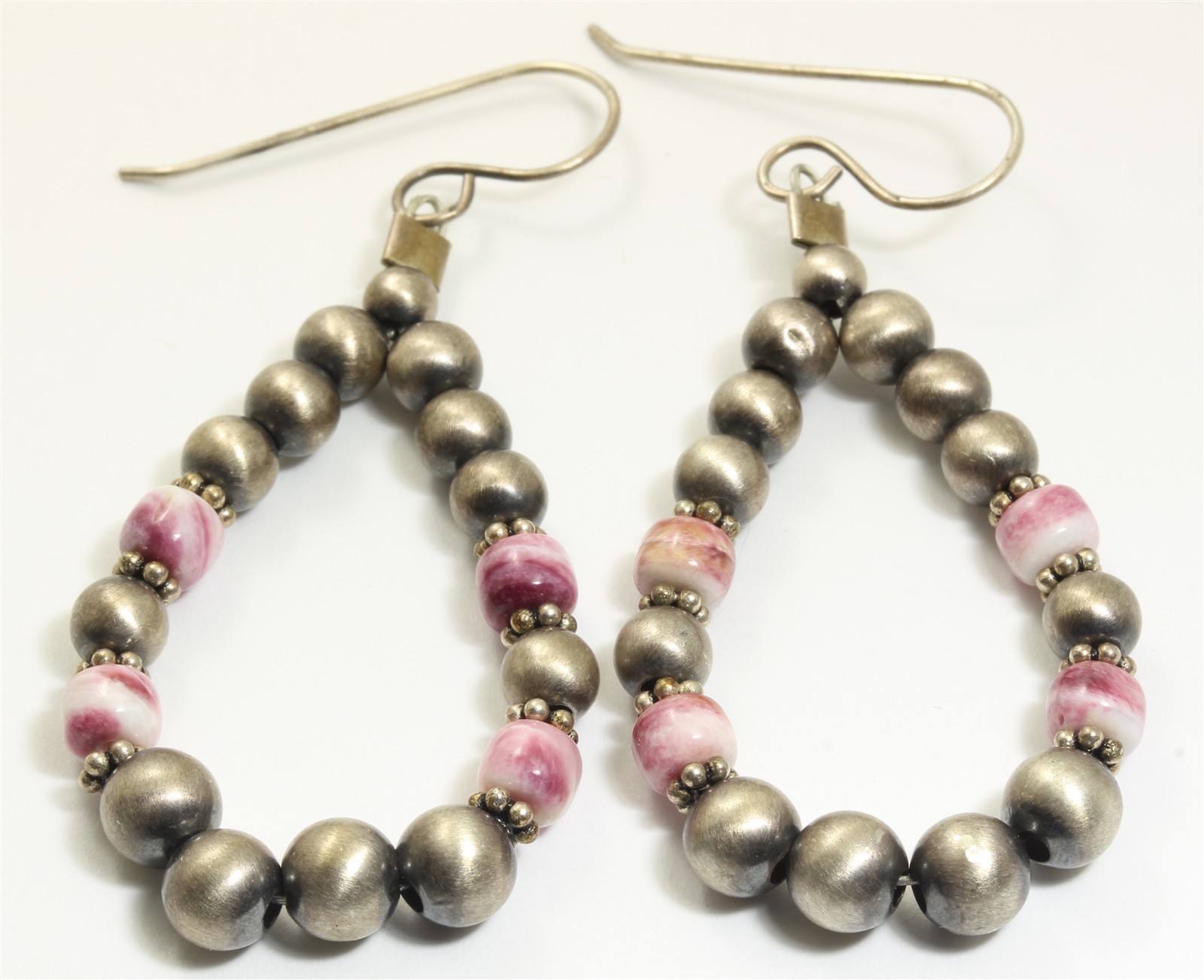 Vintage Navajo Sterling Silver Purple Spiny Oyster Shell Bead Earrings 7.2g