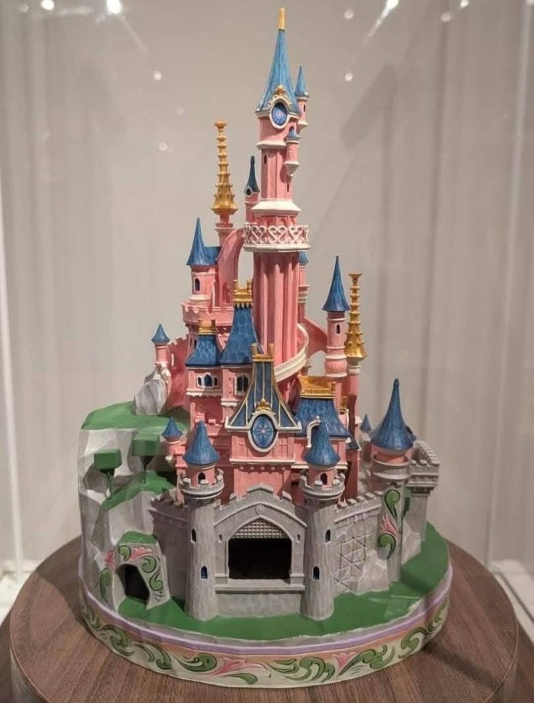 BNIB Disney Traditions Castle Disneyland Paris Castle by Jim Shore