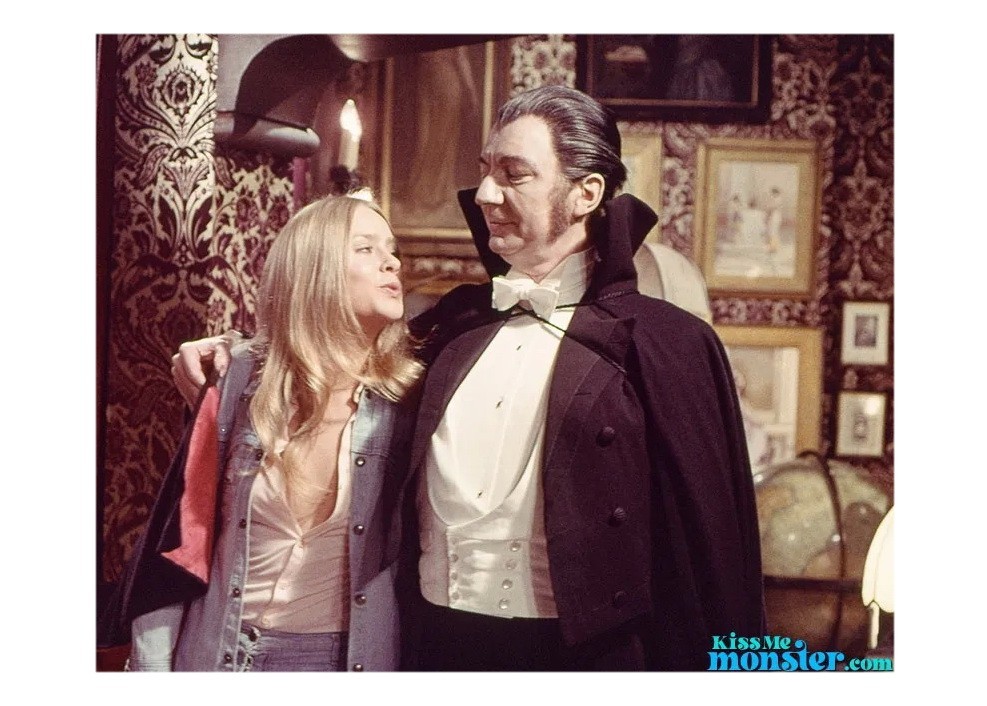 LINDA HAYDEN & PETER BAYLISS Vampira 1974 Helga Maltravers Castle Interior Photo