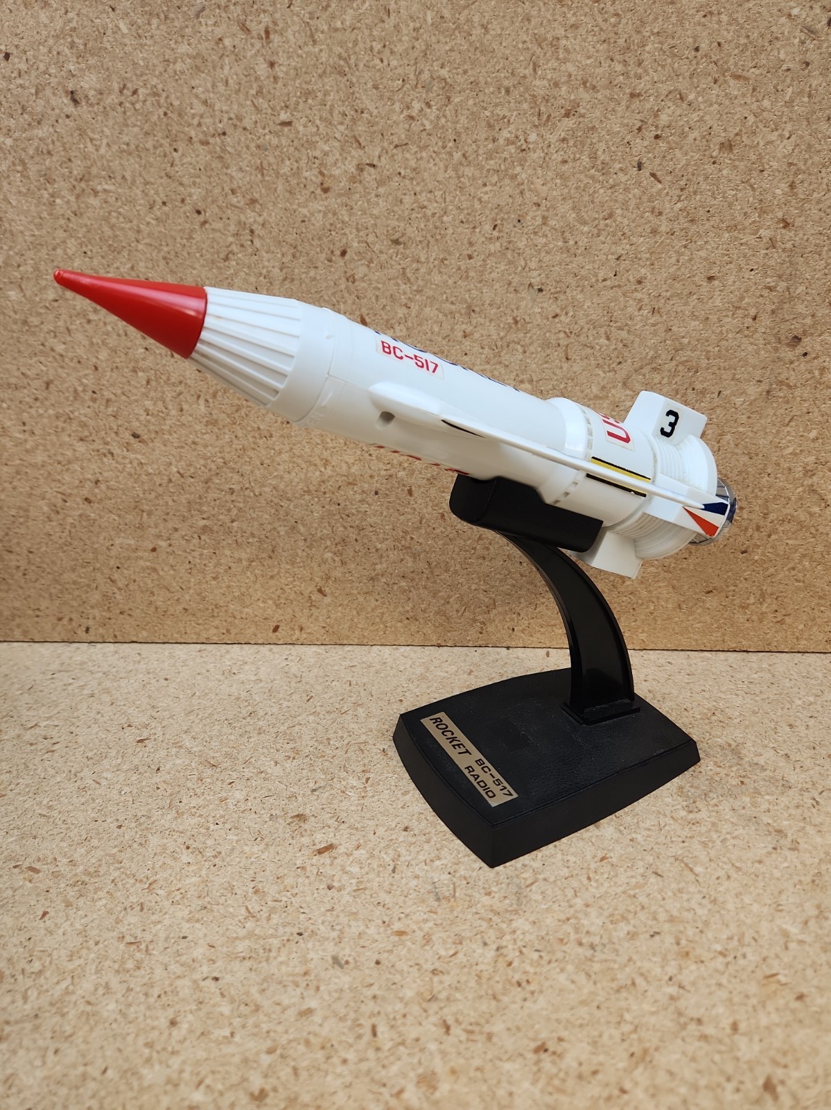 KY BC-517 ROCKET RADIO - Novelty Transistor Radio With Stand READ 