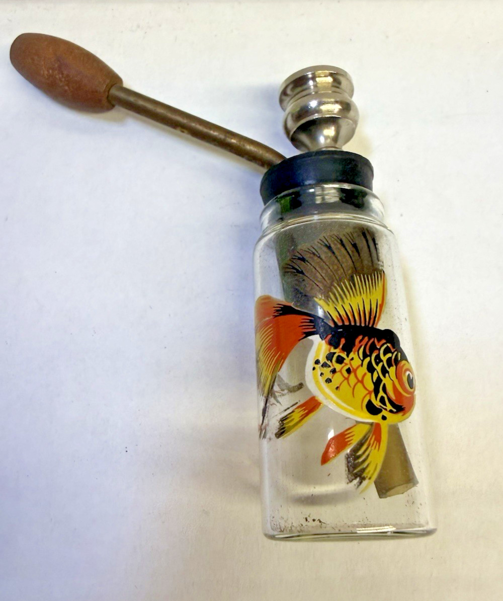 Collectable Miniature 2 Inch Org Glass Head Gold Fish Bong Unused Vase