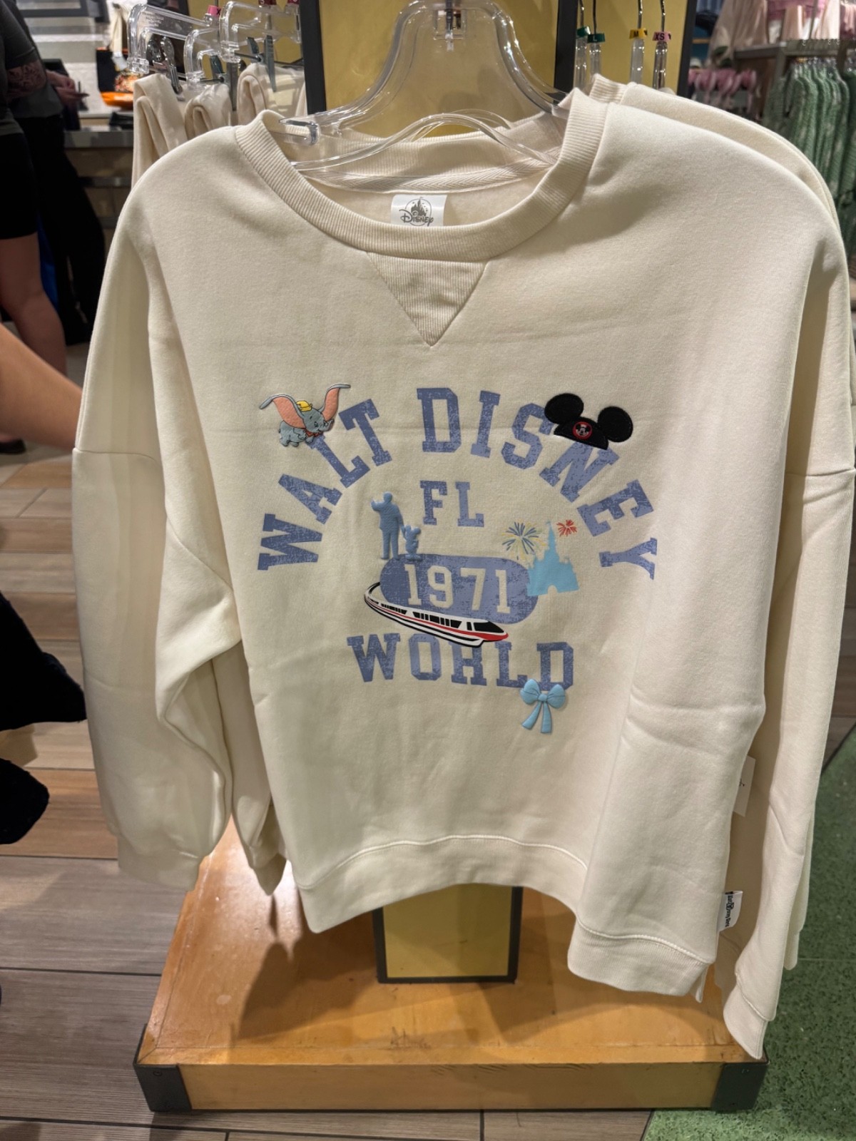 2026 Walt Disney world Parks Monorail Partners Dumbo Sweatshirt Adult Sizes NWT