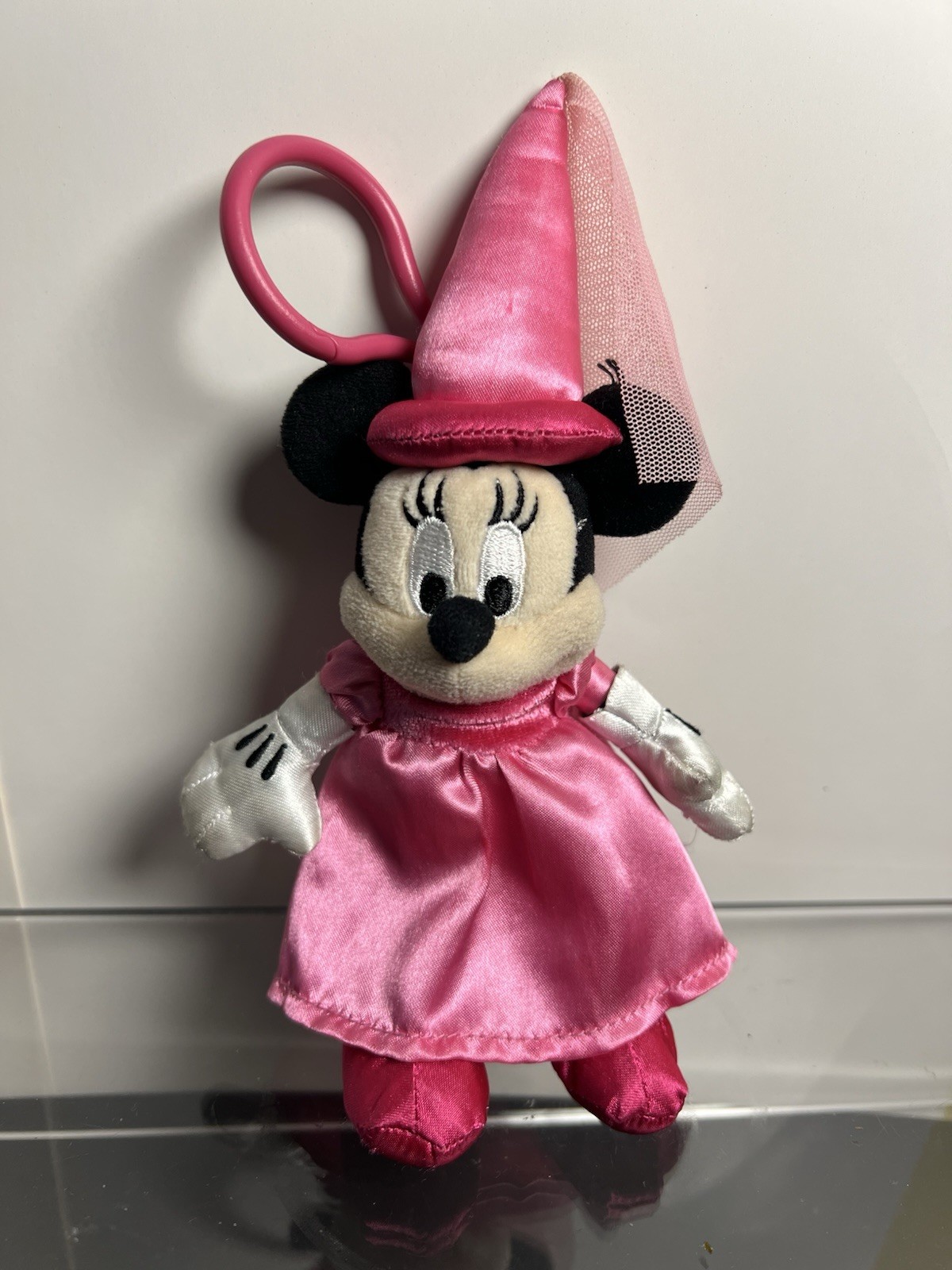 Disney Parks Princess Minnie Mouse Pink Dress Key Chain Bag Charm Retired