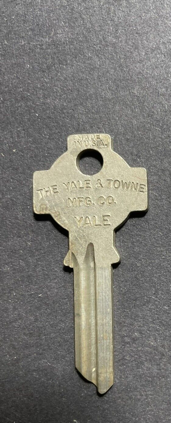 Vintage Yale & Towne Firehouse Cross  Key Blank NOS Uncut Y-1
