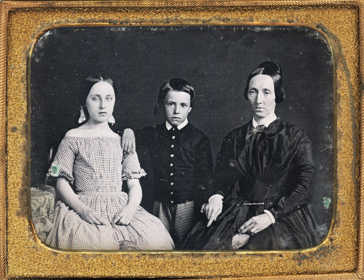 Quarter Plate Dag of Woman and Two Children, 1850s #311