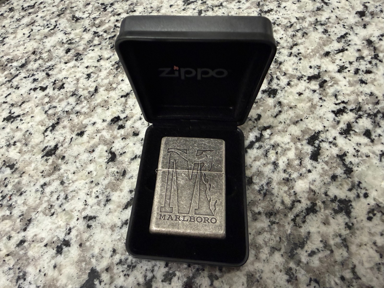 2001 Marlboro M Longhorn Skull Zippo Unused - Original Case Manual Box Labels