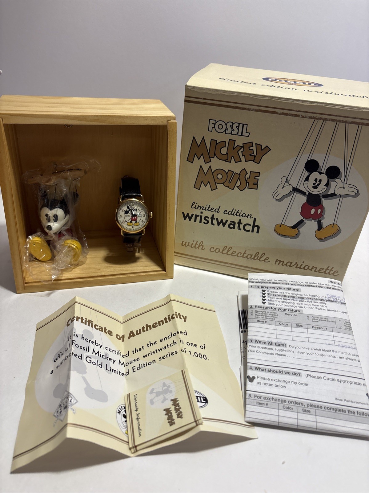 Fossil Limited Edition 0441/1000 Mickey Mouse Watch with Collectible Marionette