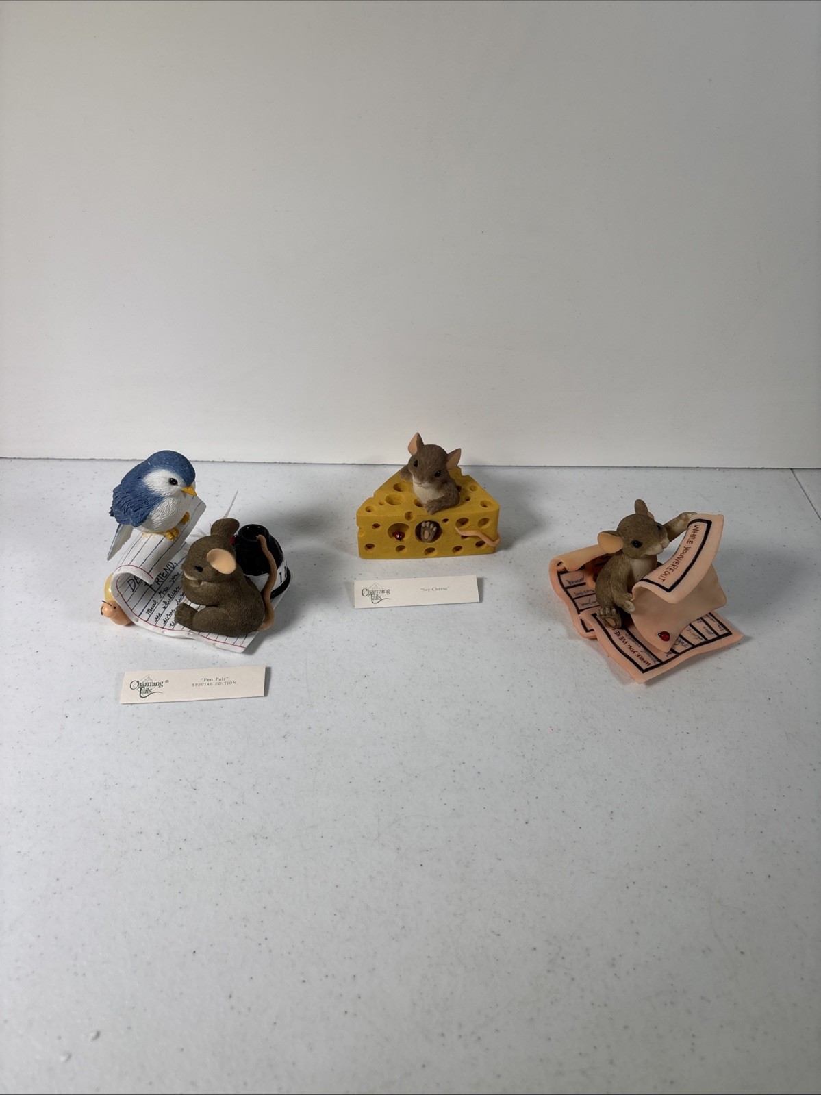 Charming Tails Hand Painted Resin Mouse Figurines Lot of 3