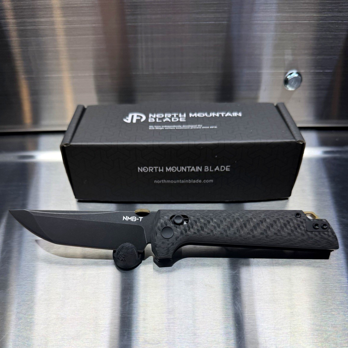 North Mountain Blade 2406-CF-D2BK Pocketknife D2 Black Drop Point Carbon Fiber