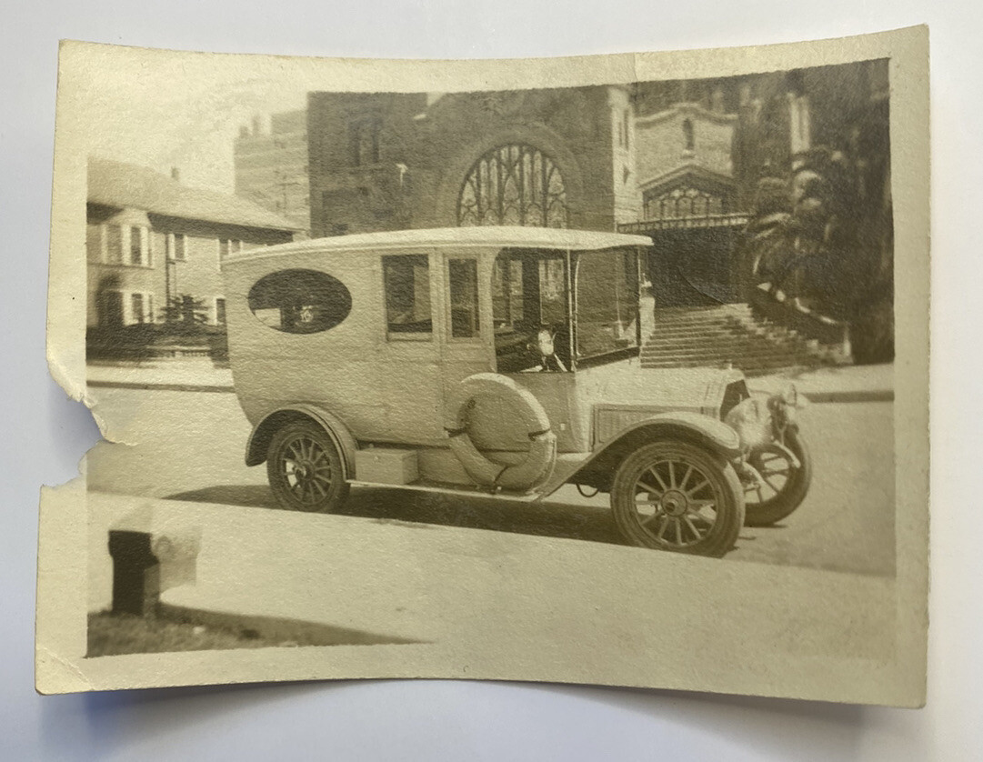 Vintage photo of a Unique Early Automobile with Detailed Description on back
