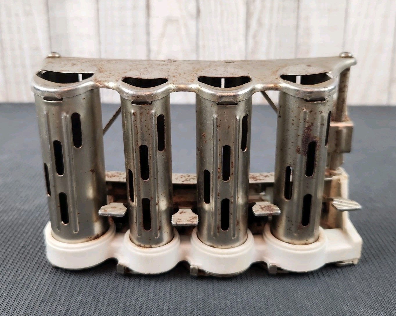 Vintage 4 Barrel Metal McGill Coin Changer Dispenser Belt Mount USA