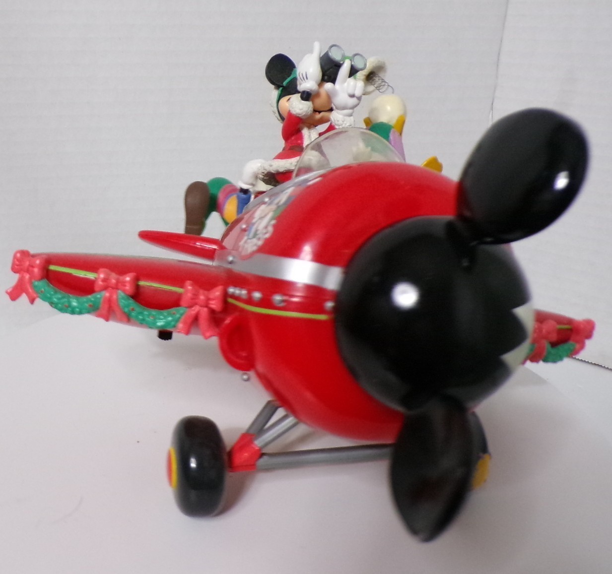 Mickey\'s Christmas Delivery Deluxe Multi-Action Musical by Enesco - Plane Rocks