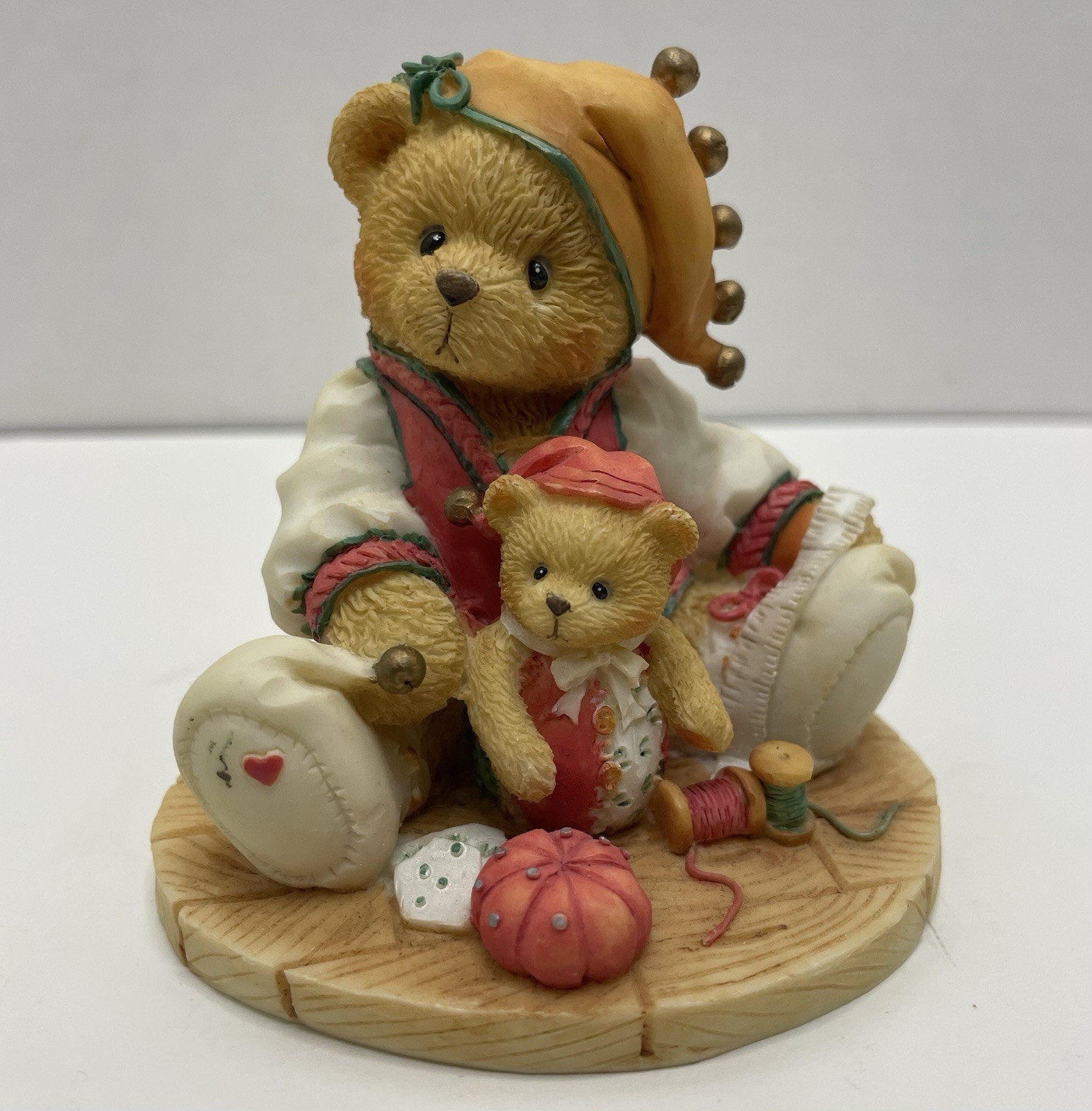 Cherished Teddies “Meri” 1995 Christmas Figurine “Handsewn Holidays” Retired
