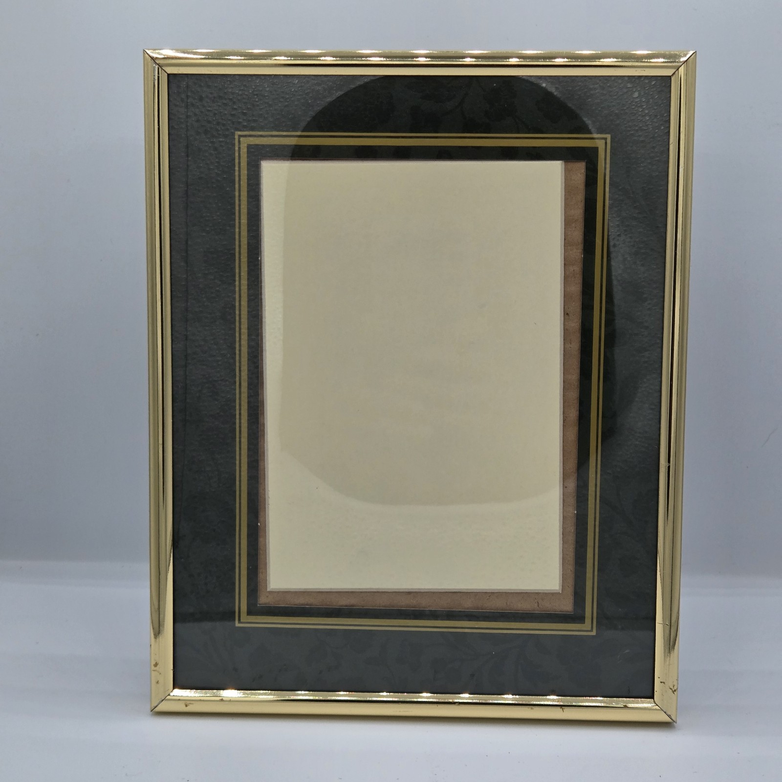 Vtg Gold Tone Brass Metal Picture Frame 8\
