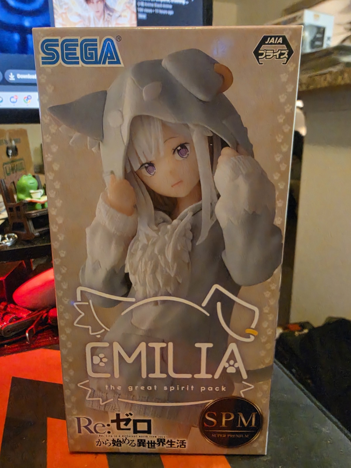 Sega Luminasta Re:Zero Emilia Fluffy Pack Figure NEW IN BOX, Box Dmg, Sealed